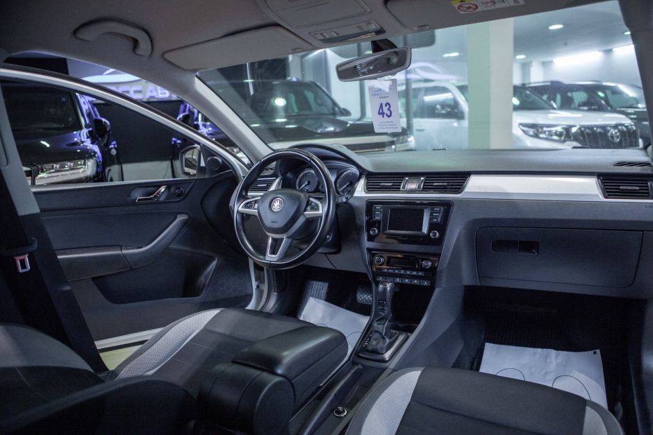 Skoda Rapid 1.6 АКПП, 2017, 98 000 км фото 5