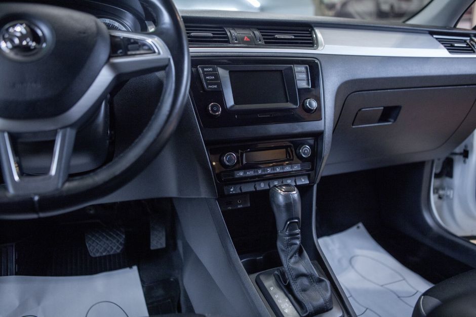 Skoda Rapid 1.6 АКПП, 2017, 98 000 км фото 12