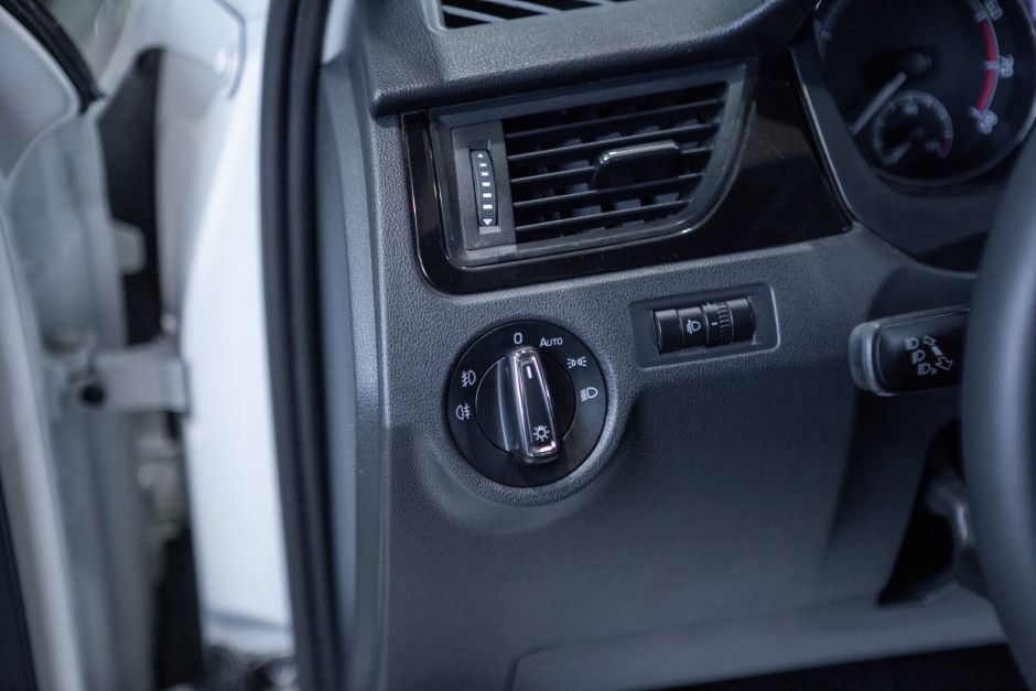 Skoda Rapid 1.6 АКПП, 2017, 130 167 км фото 6