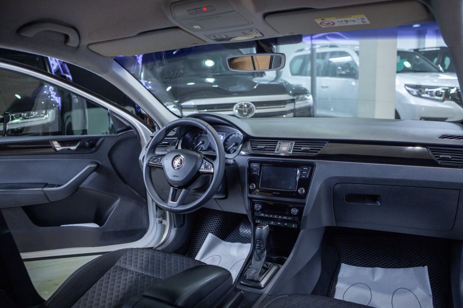 Skoda Rapid 1.6 АКПП, 2017, 130 167 км фото 13