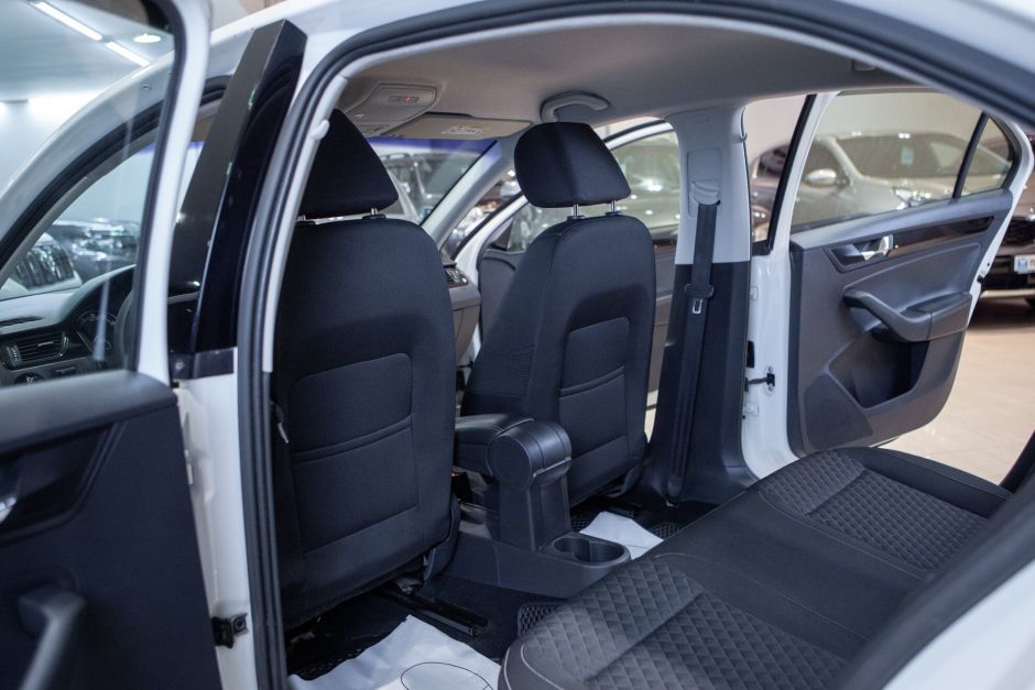 Skoda Rapid 1.6 АКПП, 2017, 130 167 км фото 17