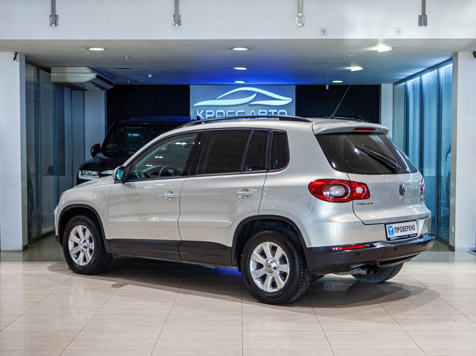 Volkswagen Tiguan 2.0 АКПП, 2009, 192 581 км фото 4