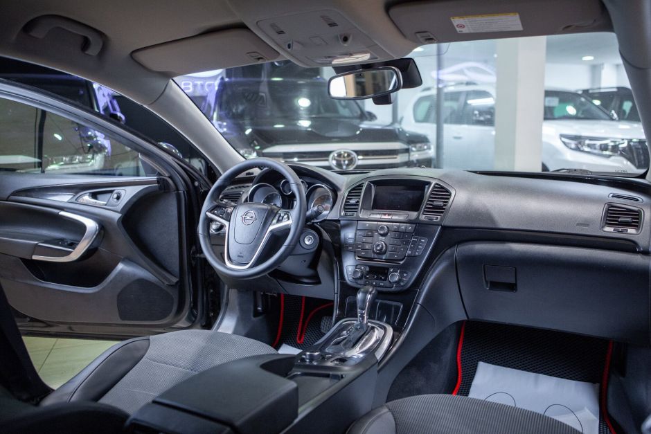 Opel Insignia 2.0 АКПП, 2013, 143 260 км фото 5