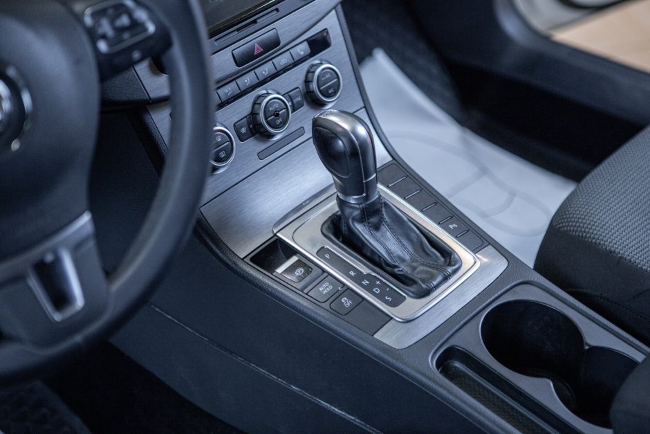 Volkswagen Passat 1.8 РКПП, 2013, 140 500 км фото 13