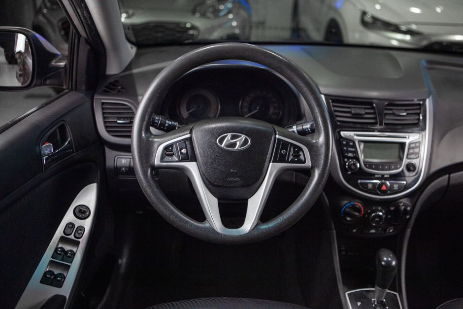 Hyundai Solaris 1.6 АКПП, 2011, 140 257 км фото 8