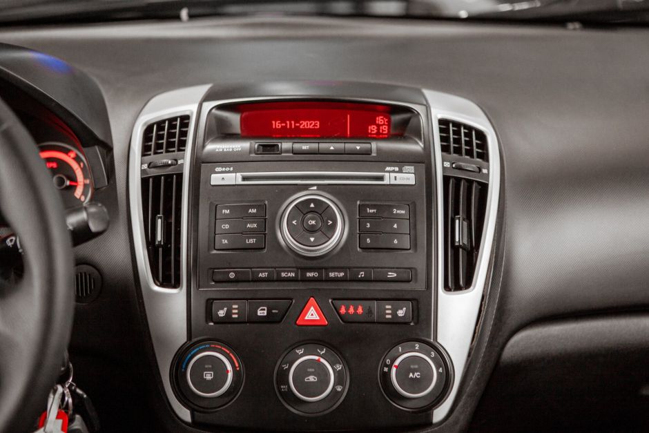 Kia Ceed 1.6 АКПП, 2010, 162 240 км фото 10