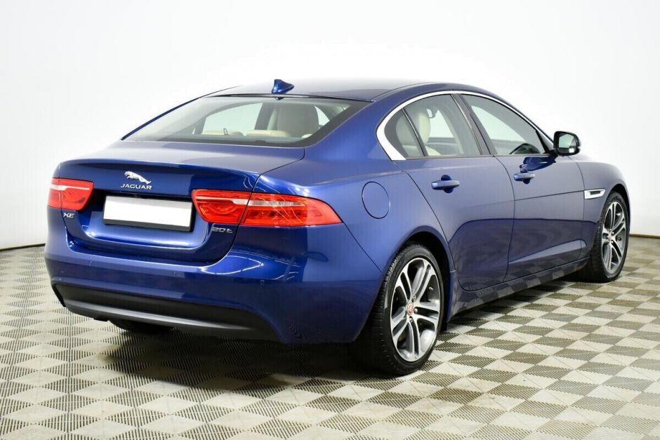 Jaguar XE 2.0 АКПП, 2016, 86 000 км фото 2