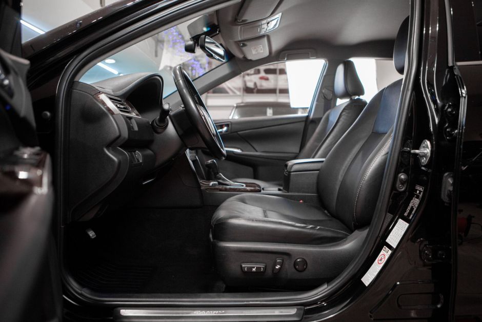 Toyota Camry 2.5 АКПП, 2016, 129 304 км фото 13