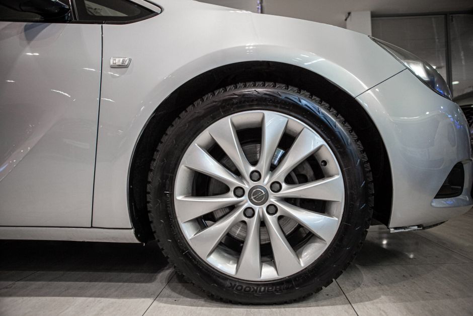 Opel Astra GTC 1.4 АКПП, 2012, 135 259 км фото 15