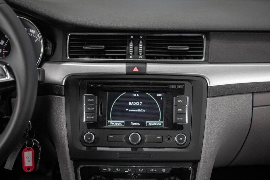 Skoda Superb 1.8 РКПП, 2014, 162 245 км фото 10