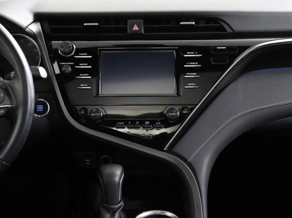 Toyota Camry 2.5 АКПП, 2018, 73 000 км фото 6