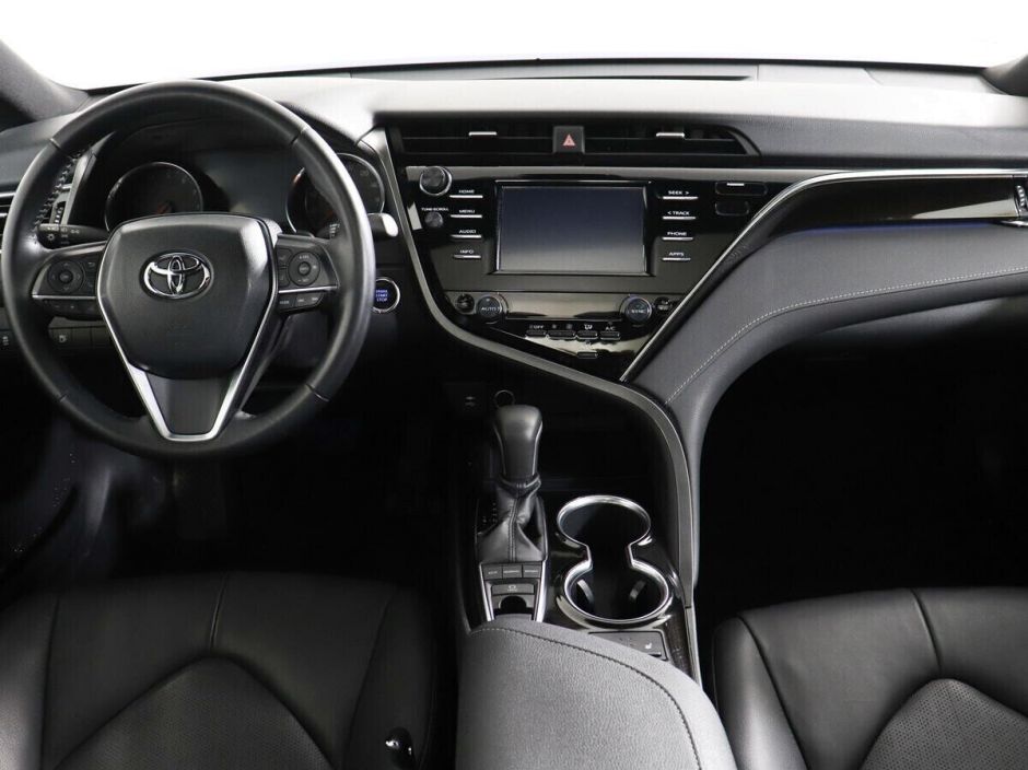 Toyota Camry 2.5 АКПП, 2018, 73 000 км фото 8