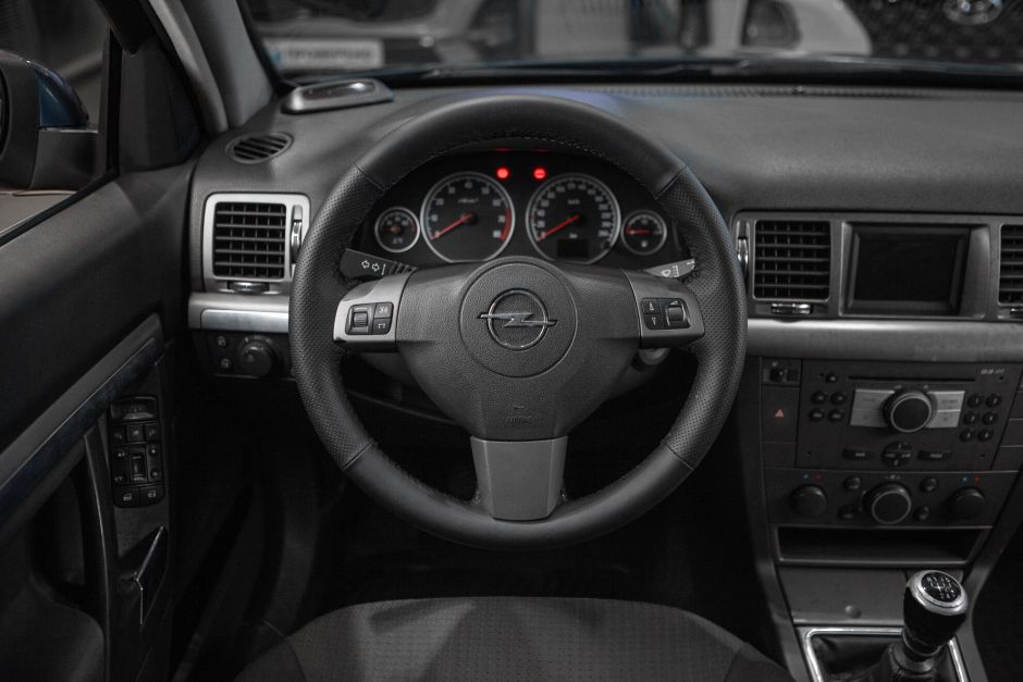 Opel Vectra 1.8 МКПП, 2006, 65 115 км фото 10