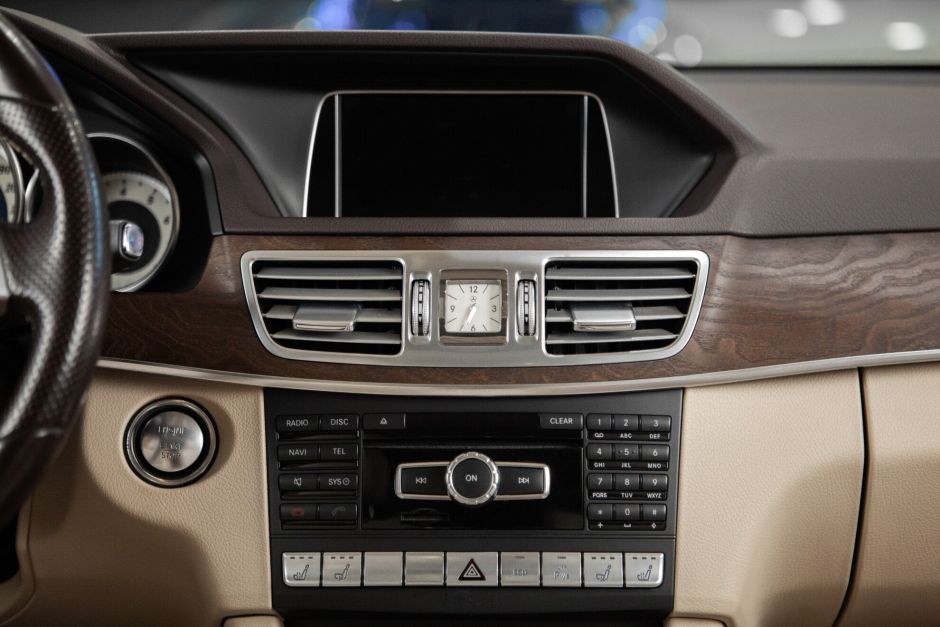 Mercedes-Benz E-класс 3.5 АКПП, 2014, 156 143 км фото 12