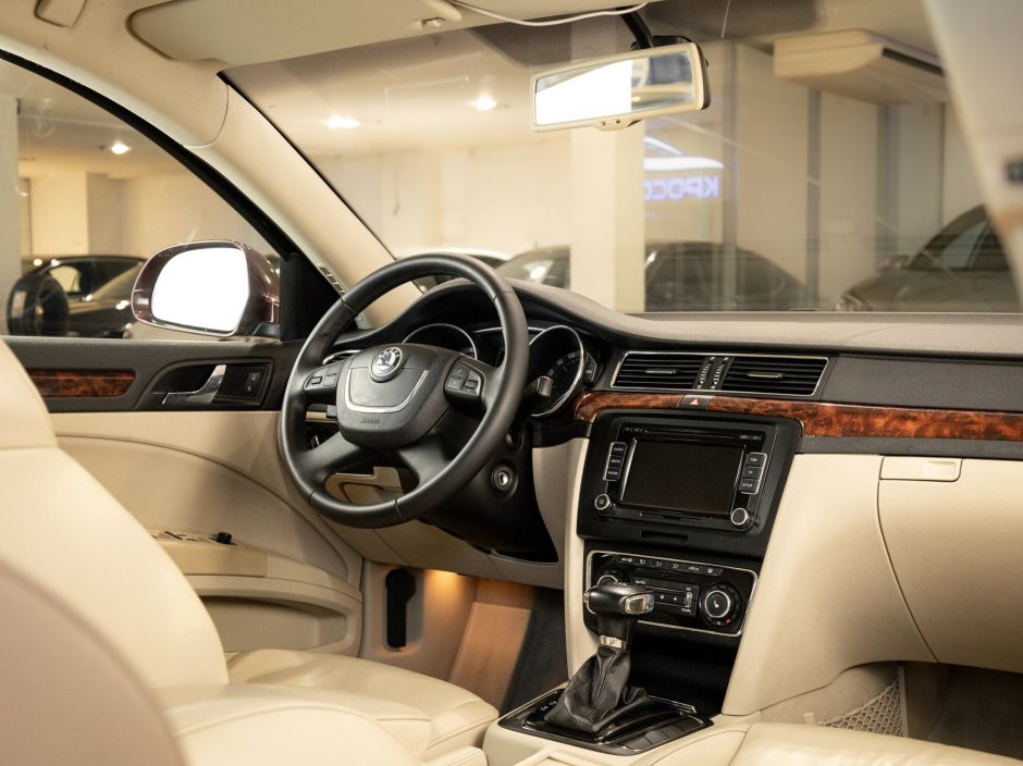 Skoda Superb 1.8 РКПП, 2009, 125 391 км фото 5