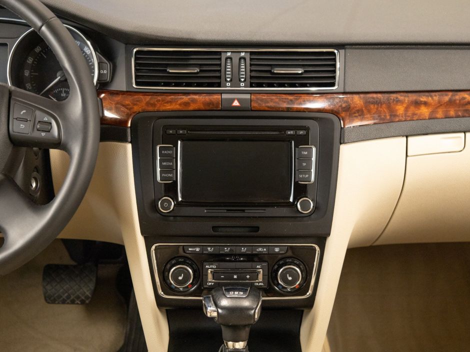 Skoda Superb 1.8 РКПП, 2009, 125 391 км фото 8