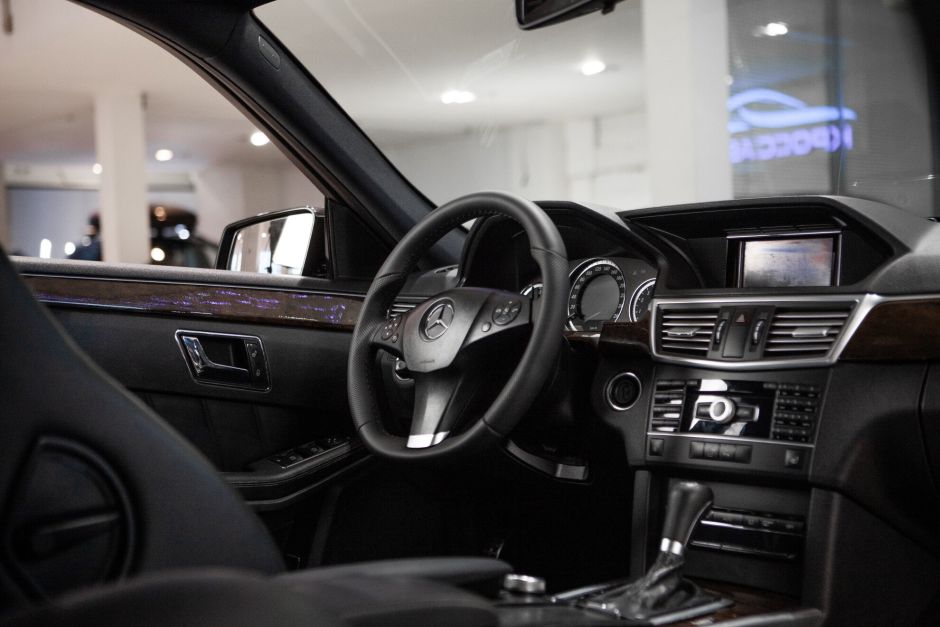 Mercedes-Benz E-класс 1.8 АКПП, 2011, 156 300 км фото 5