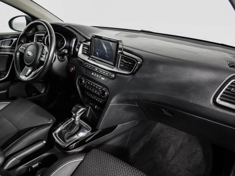 Kia Ceed 1.4 РКПП, 2019, 50 000 км фото 5