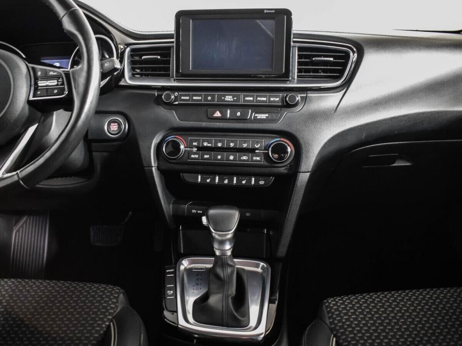 Kia Ceed 1.4 РКПП, 2019, 50 000 км фото 6