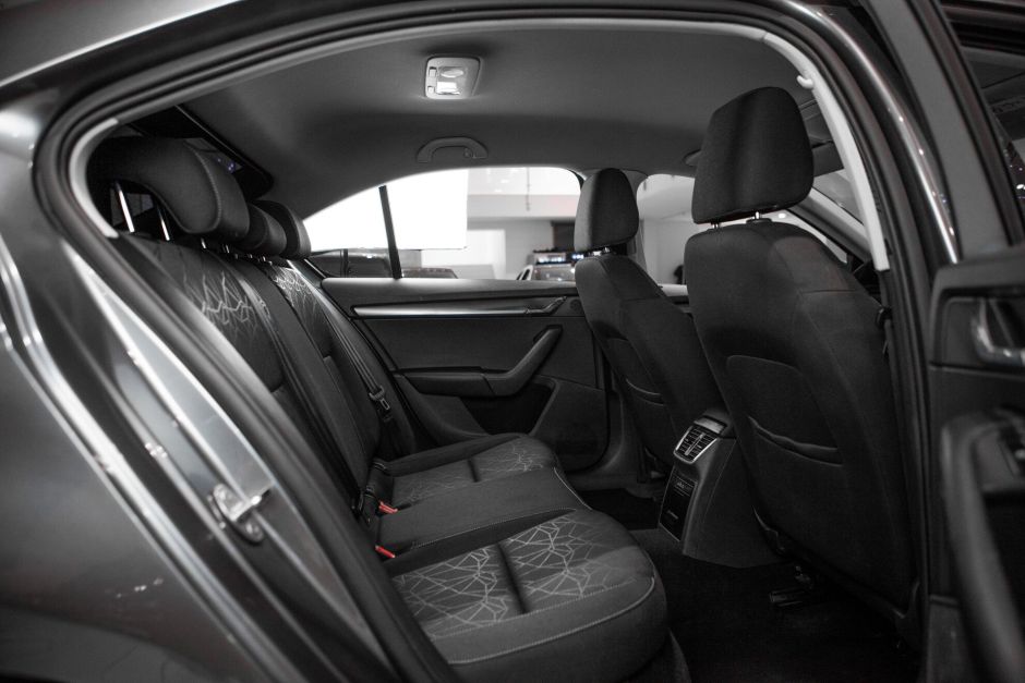 Skoda Octavia 1.6 АКПП, 2019, 128 442 км фото 13