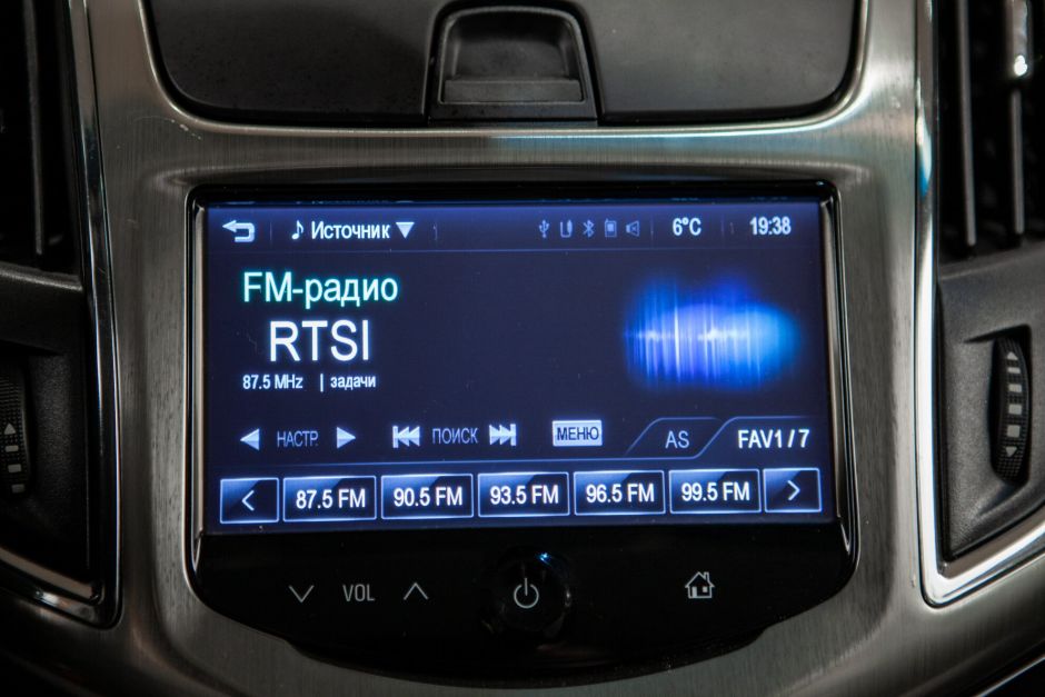 Chevrolet Cruze 1.6 АКПП, 2015, 100 470 км фото 12