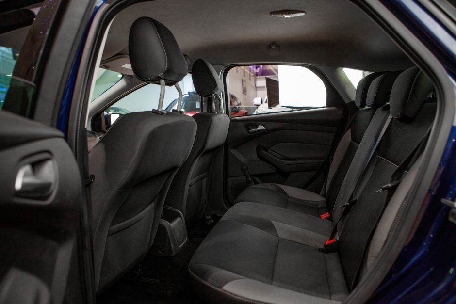 Ford Focus 1.6 РКПП, 2012, 136 260 км фото 13