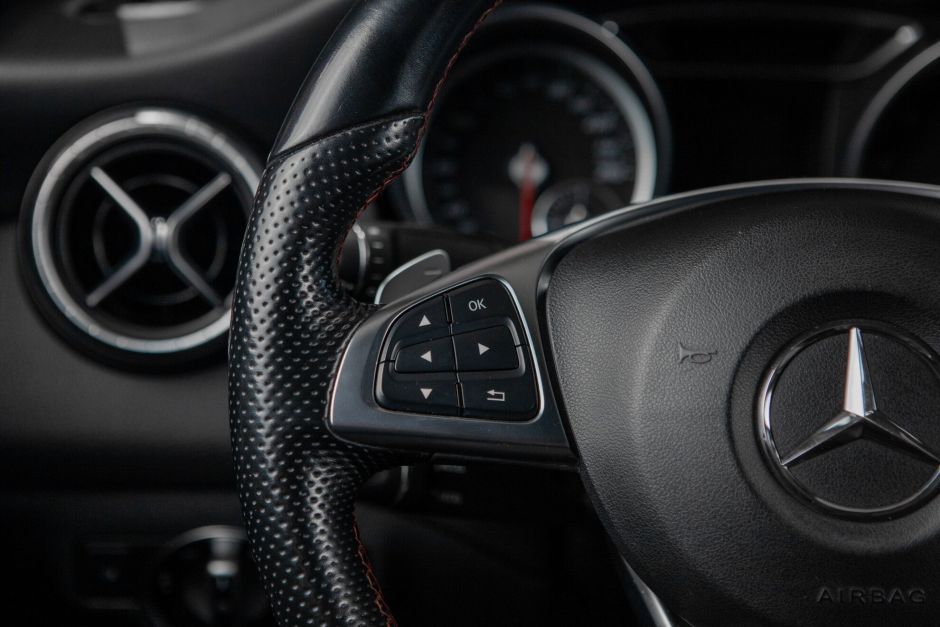 Mercedes-Benz CLA 2.0 РКПП, 2018, 70 287 км фото 10