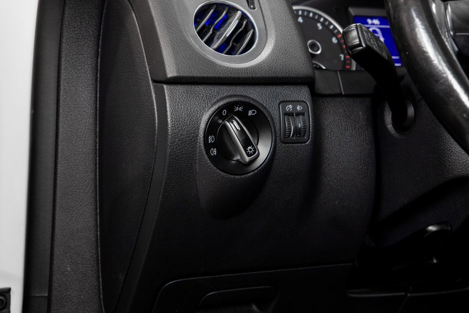 Volkswagen Tiguan 0.0 РКПП, 2012, 132 257 км фото 9