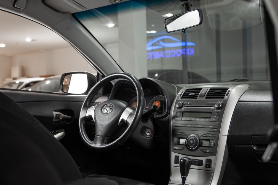 Toyota Corolla 0.0 АКПП, 2010, 124 366 км фото 5