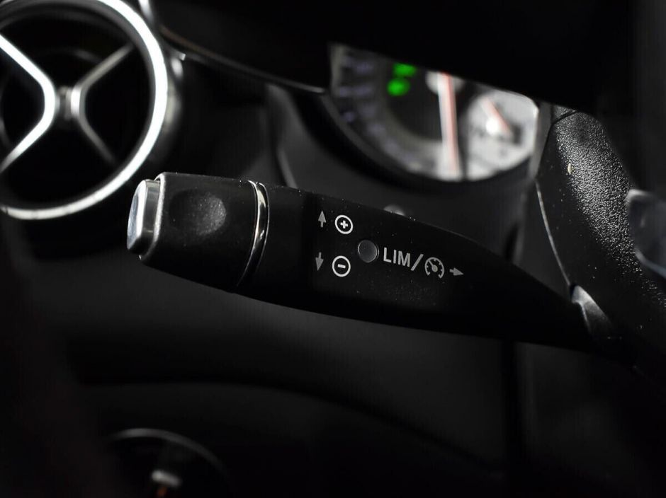 Mercedes-Benz CLA 2.0 РКПП, 2015, 102 000 км фото 8