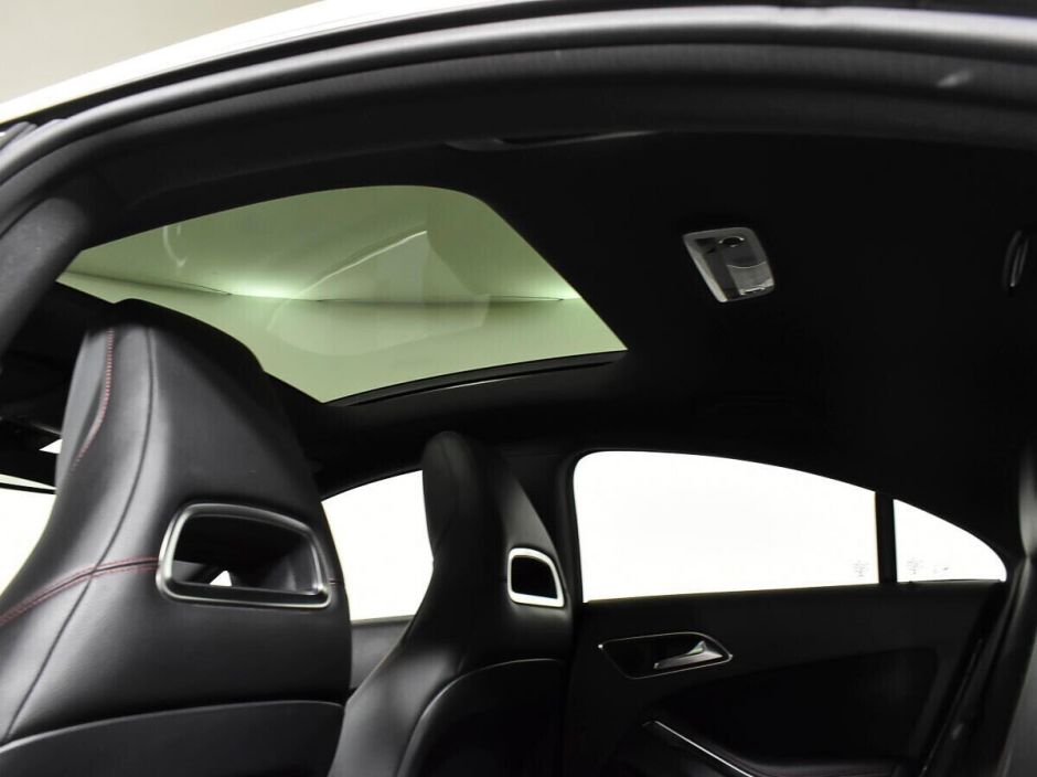 Mercedes-Benz CLA 2.0 РКПП, 2015, 102 000 км фото 13