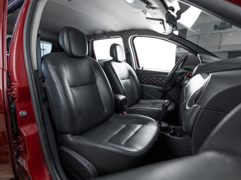 Renault Duster 0.0 АКПП, 2012, 130 698 км фото 13