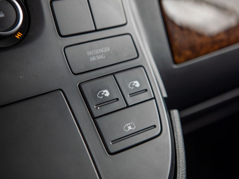 Volkswagen Multivan 0.0 РКПП, 2011, 166 000 км фото 14