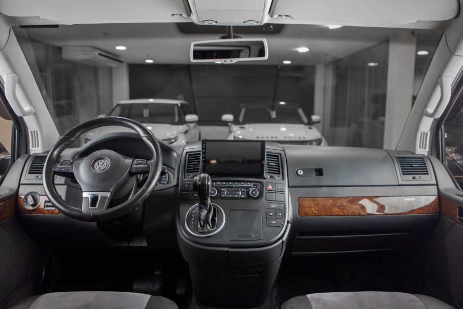 Volkswagen Multivan 0.0 РКПП, 2011, 166 000 км фото 15