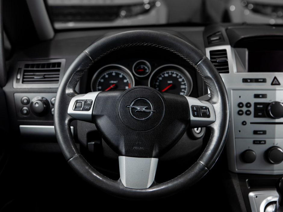 Opel Zafira 0.0 РКПП, 2012, 141 000 км фото 10