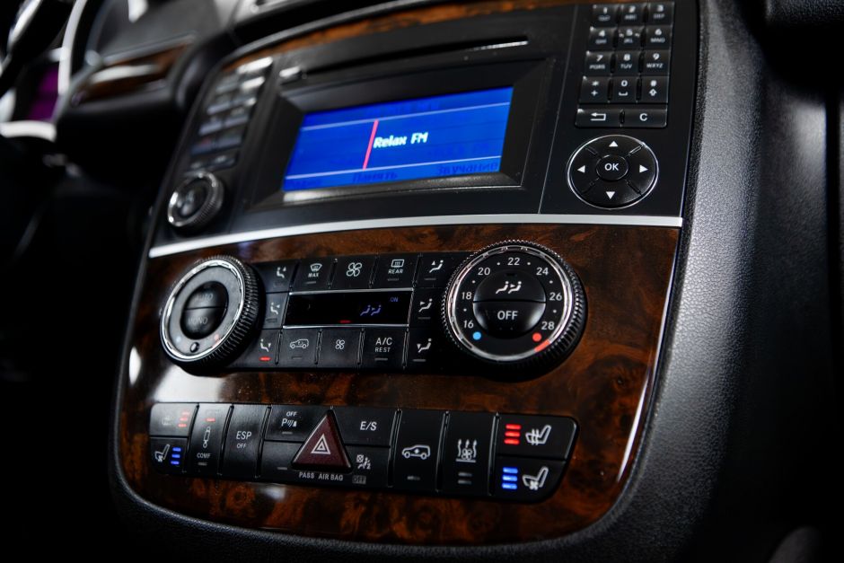 Mercedes-Benz R-класс 0.0 АКПП, 2011, 140 353 км фото 15