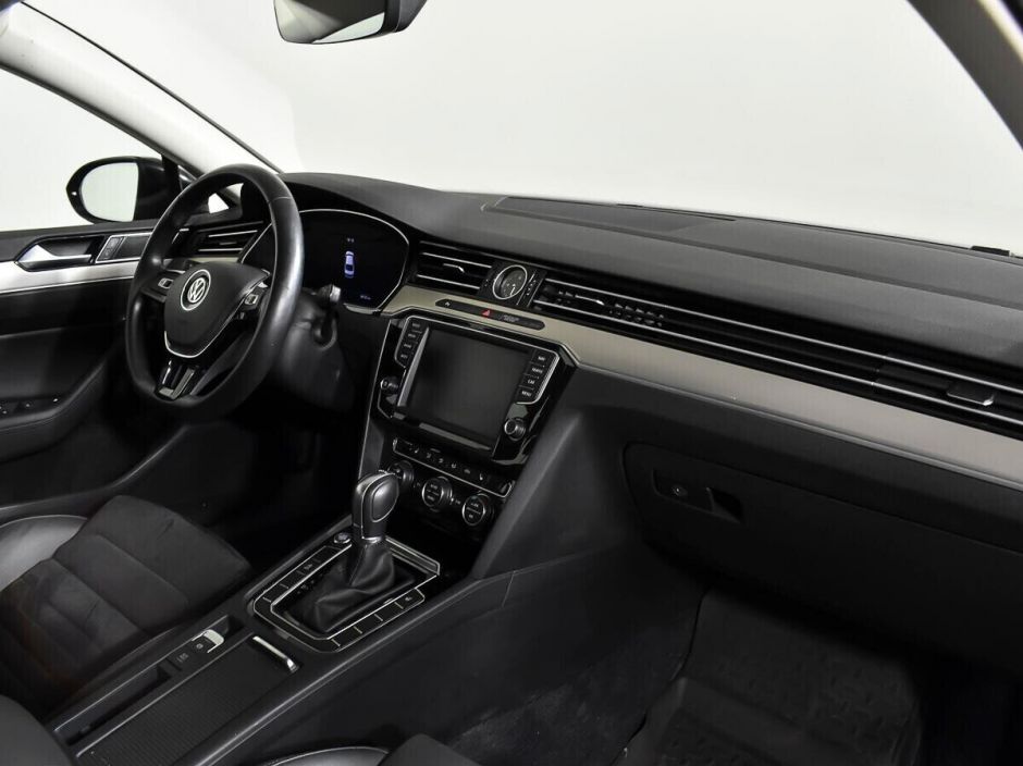 Volkswagen Passat 1.8 РКПП, 2018, 68 000 км фото 9