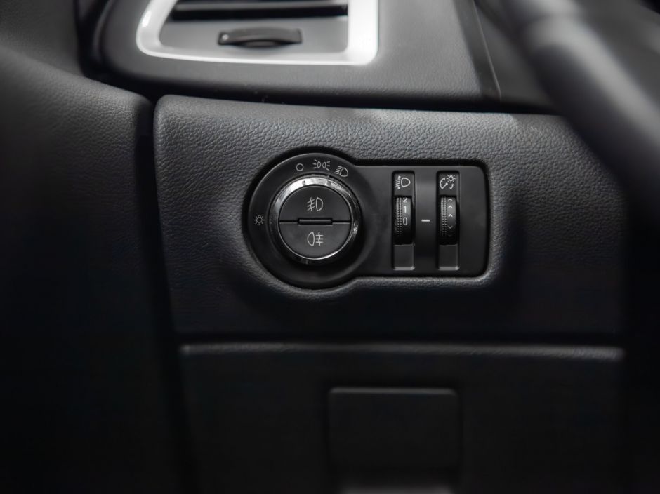 Opel Astra 0.0 АКПП, 2012, 133 312 км фото 7