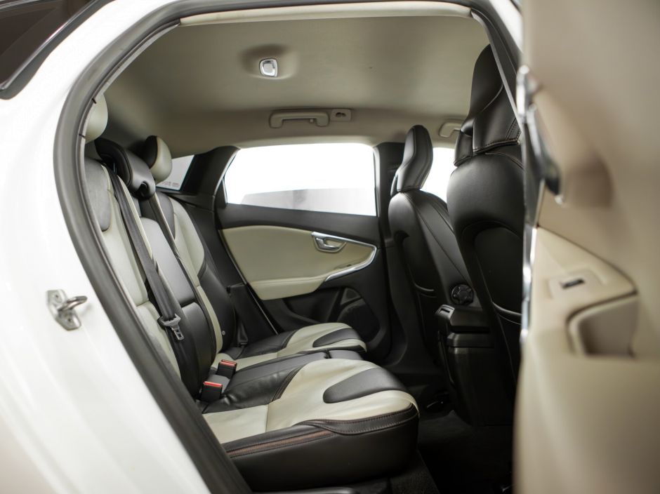 Volvo V40 0.0 РКПП, 2014, 150 365 км фото 14