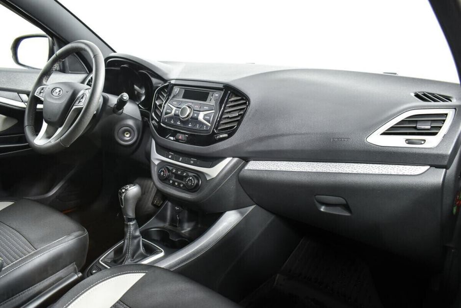 LADA (ВАЗ) Vesta 1.6 МКПП, 2020, 40 000 км фото 8