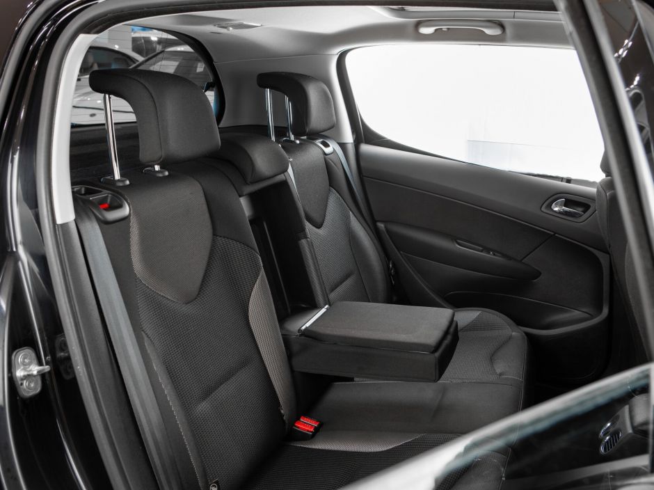 Peugeot 308 0.0 АКПП, 2010, 151 732 км фото 14