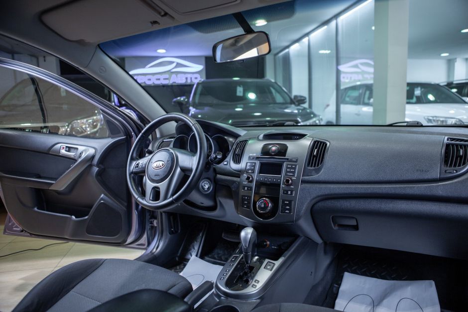 Kia Cerato 0.0 АКПП, 2012, 133 569 км фото 5