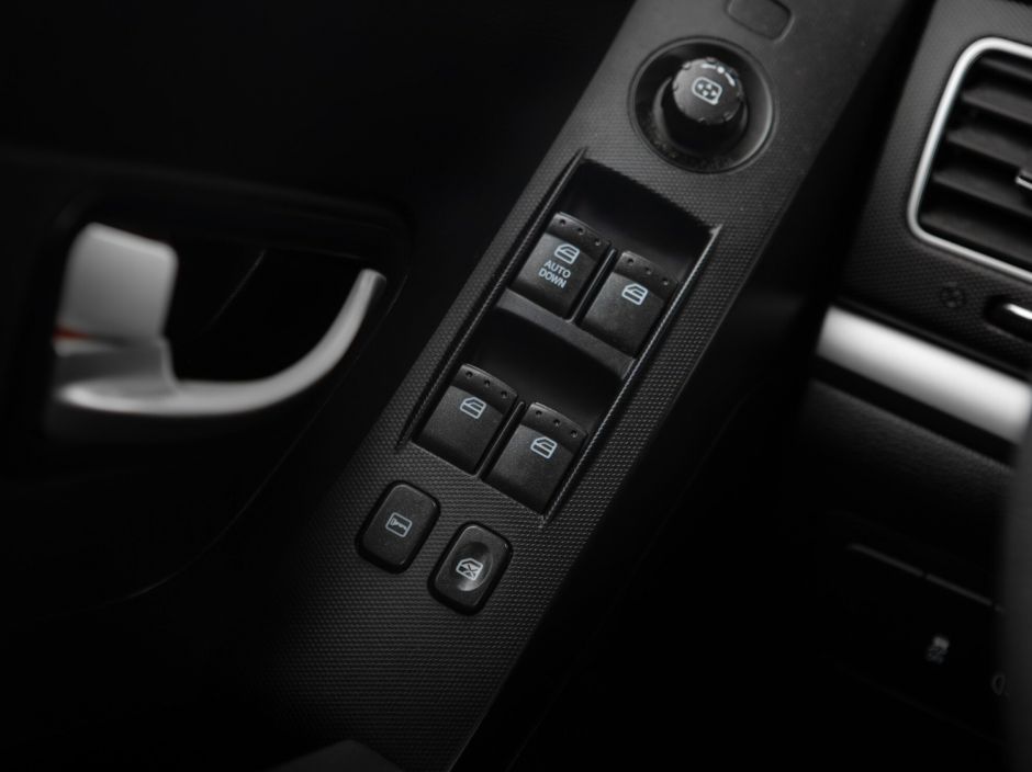 SsangYong Actyon 0.0 АКПП, 2011, 149 347 км фото 12