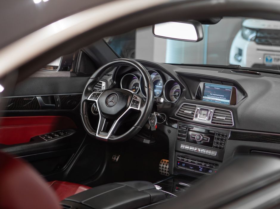 Mercedes-Benz E-класс 0.0 АКПП, 2015, 112 639 км фото 10