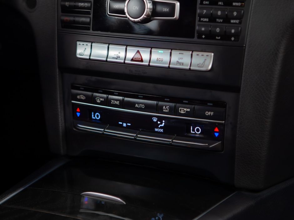 Mercedes-Benz E-класс 0.0 АКПП, 2015, 112 639 км фото 13