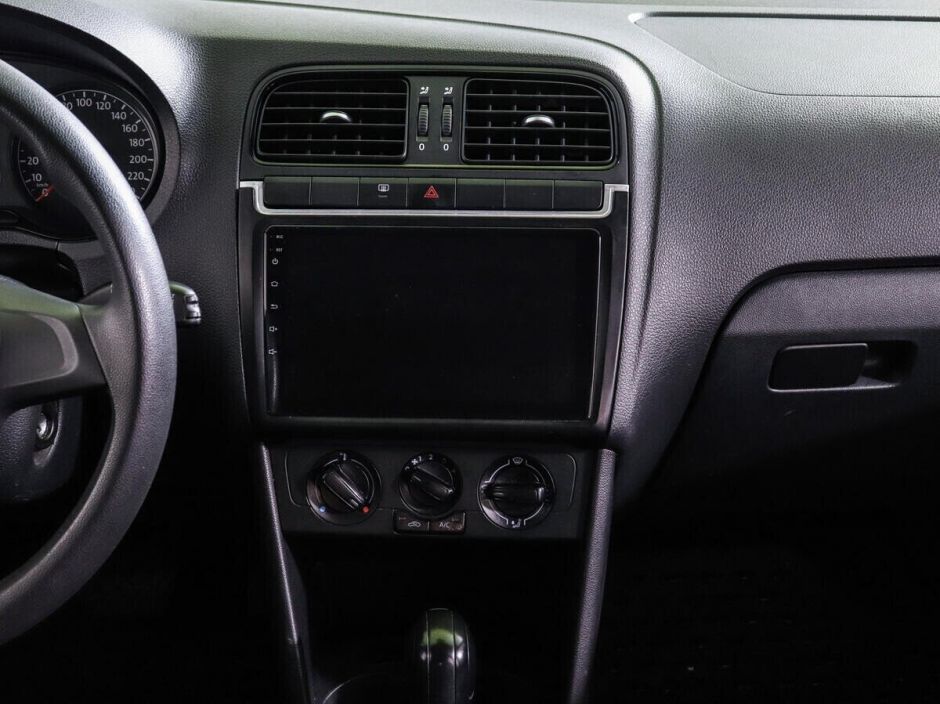 Volkswagen Polo 1.6 АКПП, 2016, 86 000 км фото 8