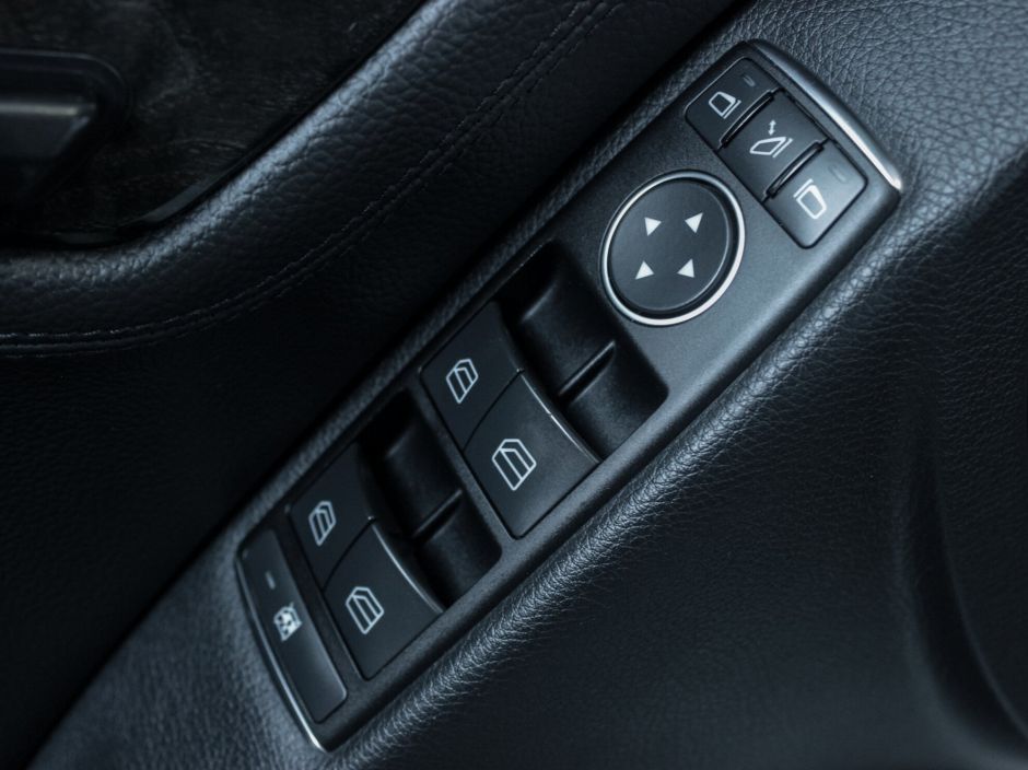 Mercedes-Benz C-Класс 3.5 АКПП, 2011, 151 927 км фото 15