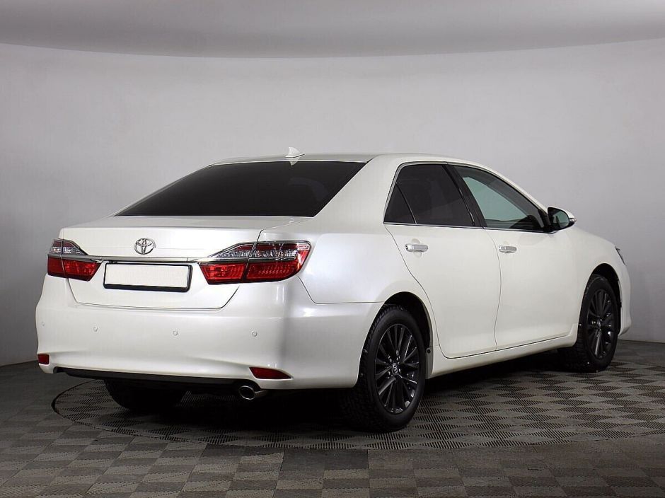 Toyota Camry 2.5 АКПП, 2017, 80 000 км фото 2