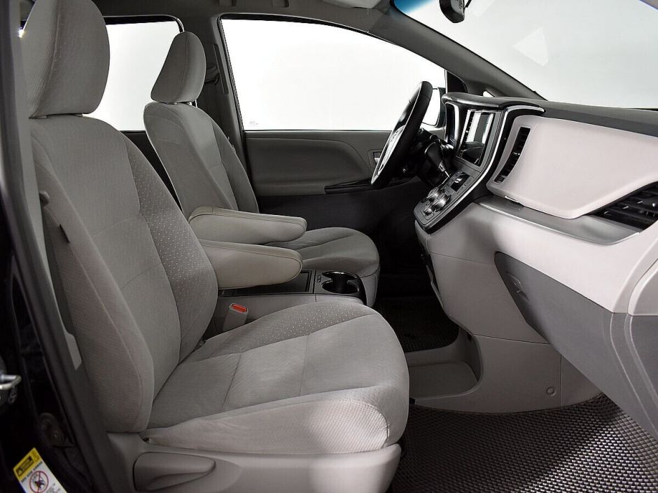 Toyota Sienna 3.5 АКПП, 2016, 88 000 км фото 9
