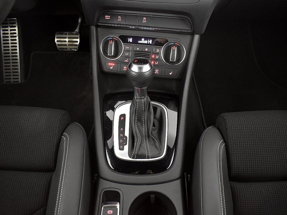 Audi Q3 2.0 РКПП, 2017, 81 000 км фото 7